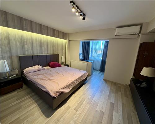 Apartament 3 camere, centrala proprie, Ploiesti, zona centrala