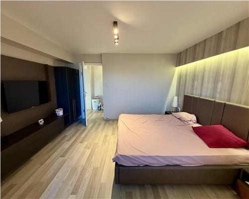 Apartament 3 camere, centrala proprie, Ploiesti, zona centrala