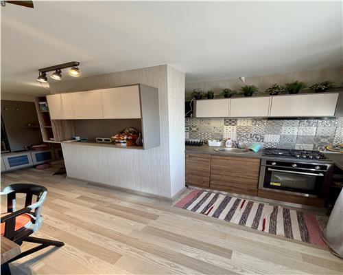 Apartament 3 camere, centrala proprie, Ploiesti, zona centrala