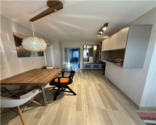 Apartament 3 camere, centrala proprie, Ploiesti, zona centrala