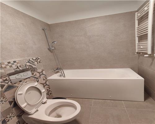 Inchiriere garsoniera de lux, parcare privata, zona Cartier Albert