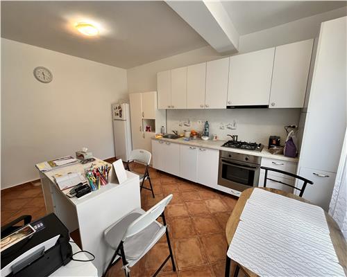 Inchiriere casa 5 camere,  Ploiesti,  zona Bd. Castanilor