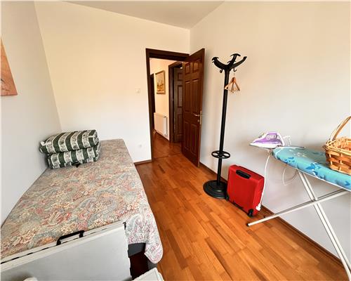 Inchiriere casa 5 camere,  Ploiesti,  zona Bd. Castanilor