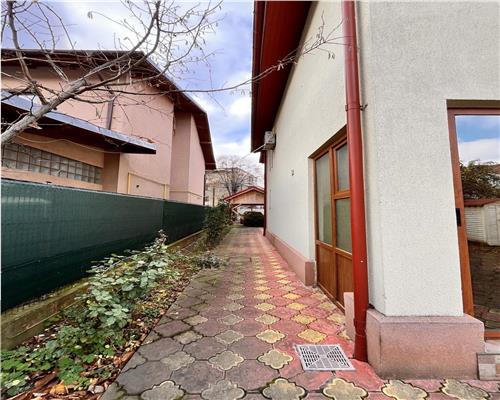 Inchiriere casa 5 camere,  Ploiesti,  zona Bd. Castanilor