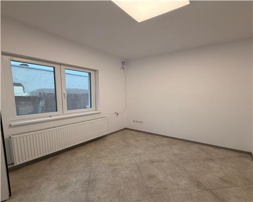 Spatiu comercial cu parcare proprie , Ploiesti, ultracentral