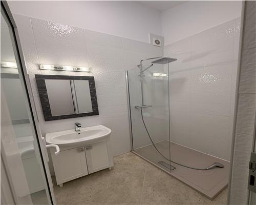 Spatiu birouri cu parcare proprie , Ploiesti, ultracentral