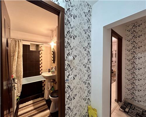 Apartament 2 camere decomandat, Democratiei, Ploiesti