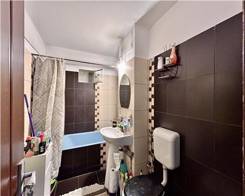 Apartament 2 camere decomandat, Democratiei, Ploiesti