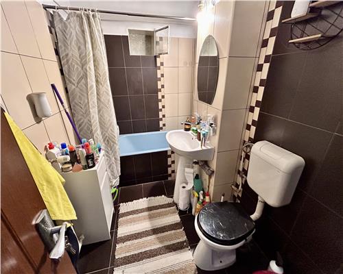 Apartament 2 camere decomandat, Democratiei, Ploiesti