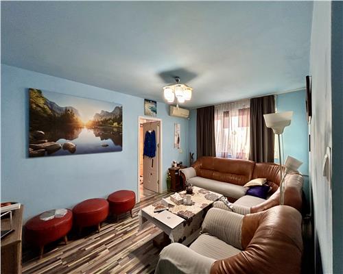 Apartament 3 camere, semidecomandat, 50.35 mp, Bd. Bucuresti, Ploiesti