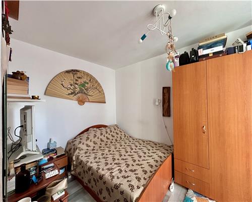 Apartament 3 camere, semidecomandat, 50.35 mp, Bd. Bucuresti, Ploiesti