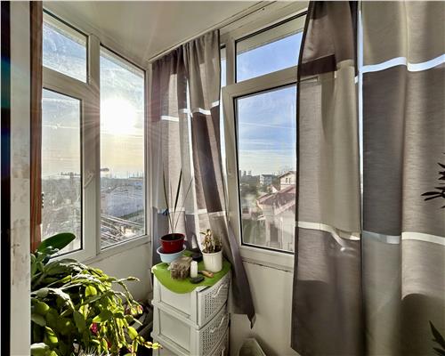 Apartament 3 camere, semidecomandat, 50.35 mp, Bd. Bucuresti, Ploiesti