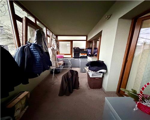 Apartament 3 camere, garaj propriu, mobilat si utilat, central, Ploies