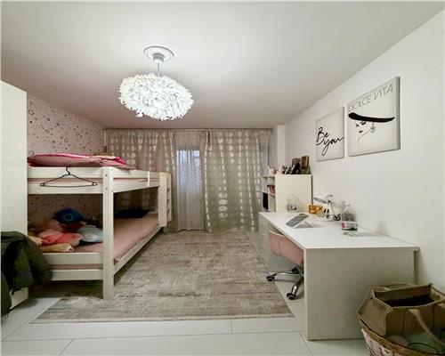 Apartament 3 camere, garaj propriu, mobilat si utilat, central, Ploies