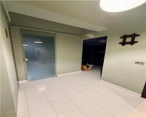 Apartament 3 camere, garaj propriu, mobilat si utilat, central, Ploies