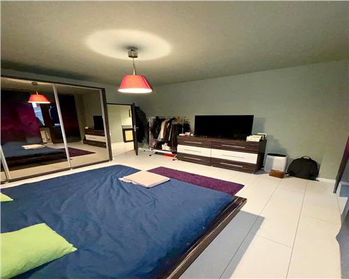 Apartament 3 camere, garaj propriu, mobilat si utilat, central, Ploies