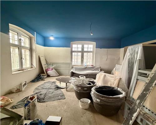 Parter imobil si curte proprie, in Ploiesti, ultracentral.