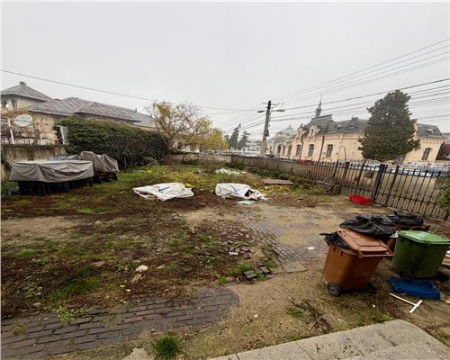 Parter imobil si curte proprie, in Ploiesti, ultracentral.