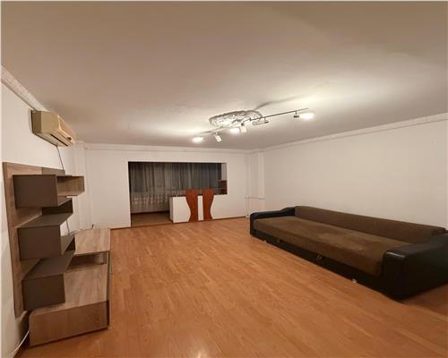 Apartament 3 camere ,centrala proprie,  in Ploiesti ,  P-ta M. Viteazu