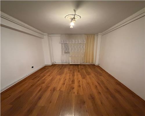 Apartament 3 camere ,centrala proprie,  in Ploiesti ,  P ta M. Viteazu