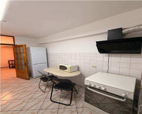 Apartament 3 camere ,centrala proprie,  in Ploiesti ,  P ta M. Viteazu