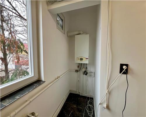 Inchiriere apartament 2 camere, proaspat renovat, zona Sud