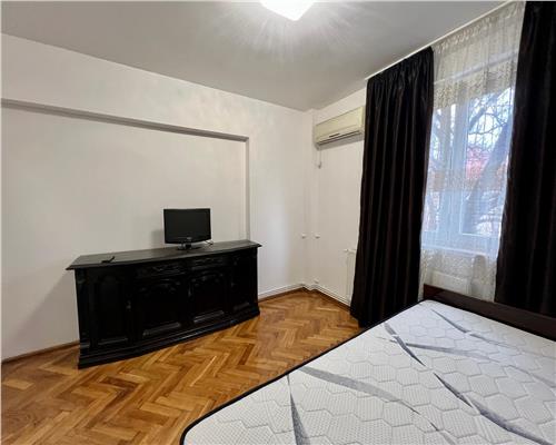 Inchiriere apartament 2 camere, proaspat renovat, zona Sud