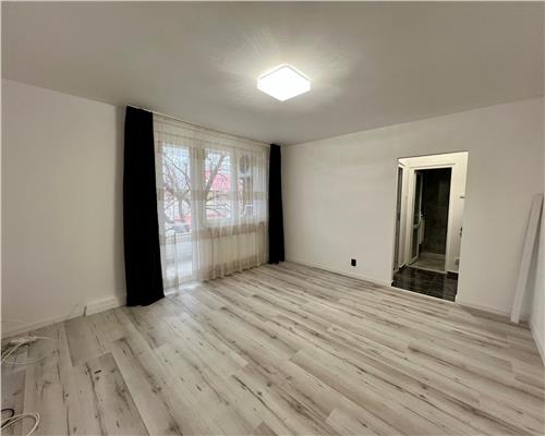 Inchiriere apartament 2 camere, proaspat renovat, zona Sud