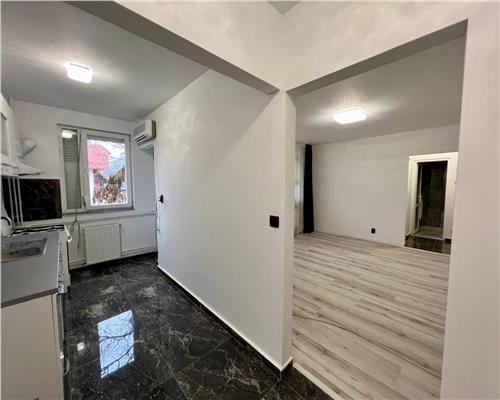 Inchiriere apartament 2 camere, proaspat renovat, zona Sud