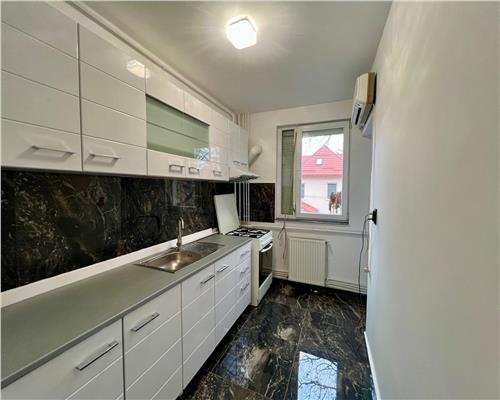 Inchiriere apartament 2 camere, proaspat renovat, zona Sud