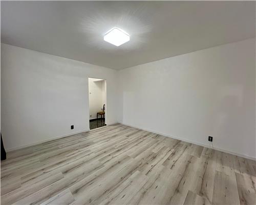 Inchiriere apartament 2 camere, proaspat renovat, zona Sud