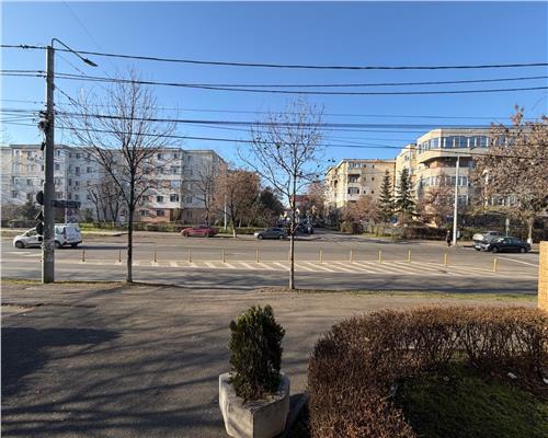 Spatiu comercial, parter de bloc, stradal, Ploiesti, Democratiei