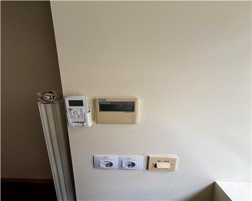 Spatiu comercial, parter de bloc, stradal, Ploiesti, Democratiei