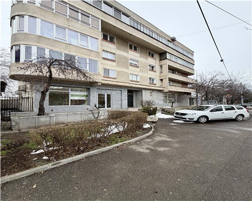 Spatiu comercial, parter de bloc, stradal, Ploiesti, Democratiei