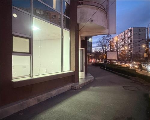 Spatiu comercial, parter de bloc, stradal, Ploiesti, Ultracentral