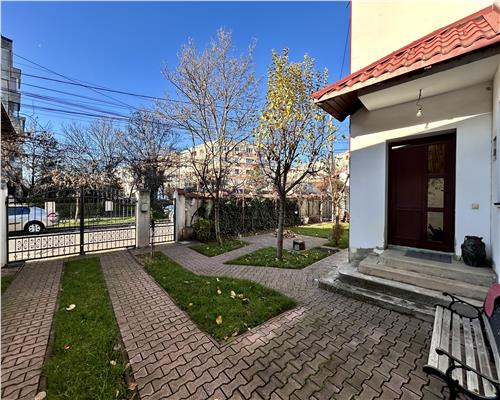 Vanzare Vila 4 camere, 2 dressinguri, 2010, Cioceanu, Ploiesti