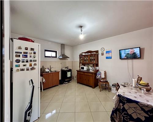 Vanzare Vila 4 camere, 2 dressinguri, 2010, Cioceanu, Ploiesti