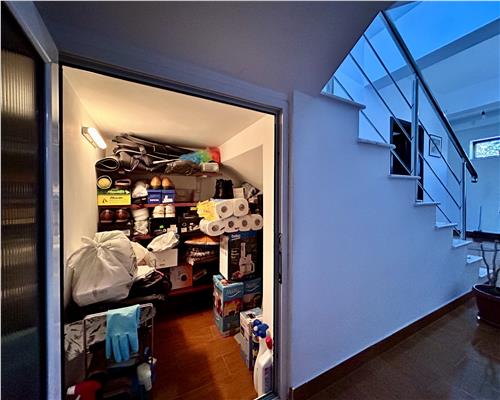 Vanzare Vila 4 camere, 2 dressinguri, 2010, Cioceanu, Ploiesti