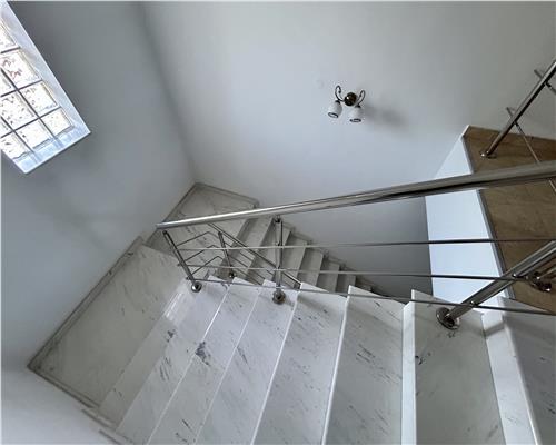 Vanzare Vila 4 camere, 2 dressinguri, 2010, Cioceanu, Ploiesti