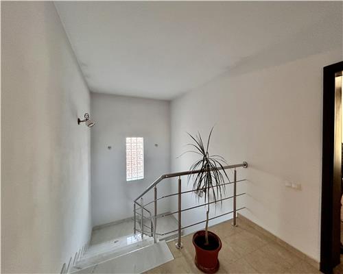 Vanzare Vila 4 camere, 2 dressinguri, 2010, Cioceanu, Ploiesti