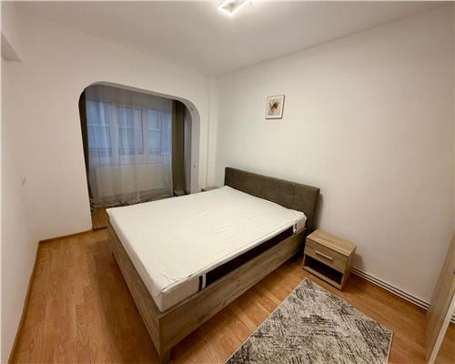 Apartament 2 camere, decomandat, centrala proprie, Ploiesti, Republici