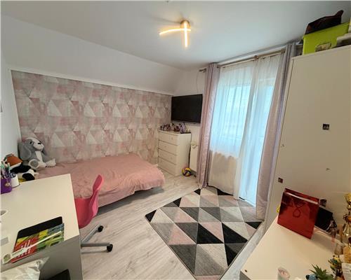 Casa 4 camere, constructie 2014, in Ploiestiori, la 5 minute de Ploies