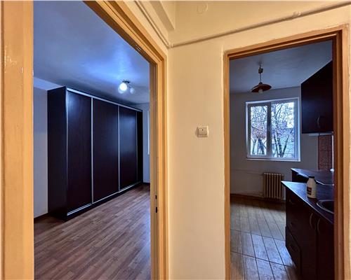 Apartament 2 camere, decomandat, Sud, Ploiesti