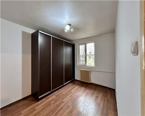 Apartament 2 camere, decomandat, Sud, Ploiesti