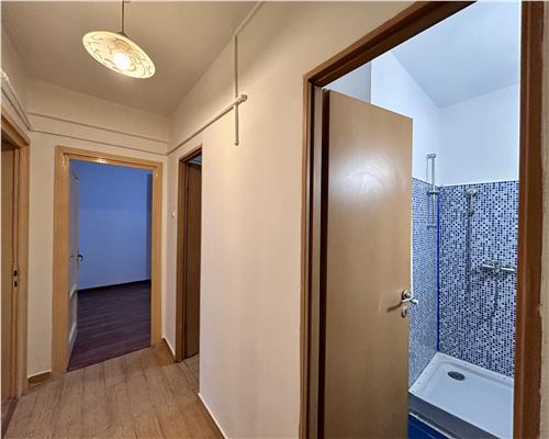 Apartament 2 camere, decomandat, Sud, Ploiesti