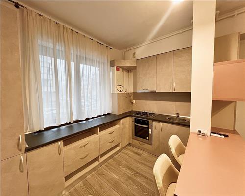 Apartament 2 camere, renovat, zona 9 mai,  Ploiesti