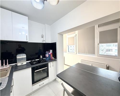 Apartament 3 camere de lux, decoamndat, Cantacuzino, Ploiesti