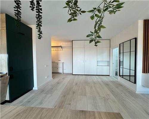 Garsoniera, centrala proprie, loc de parcare inclus, Ploie?ti, Vest