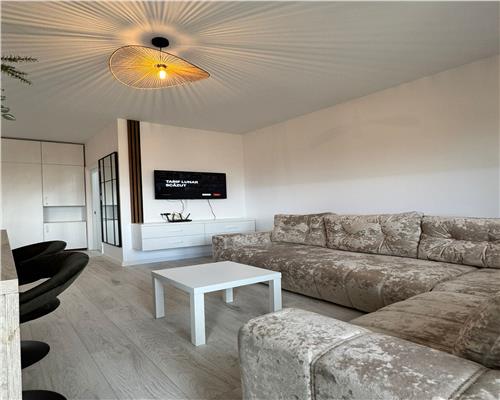 Garsoniera, centrala proprie, loc de parcare inclus, Ploie?ti, Vest