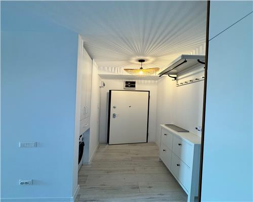 Garsoniera, centrala proprie, loc de parcare inclus, Ploie?ti, Vest